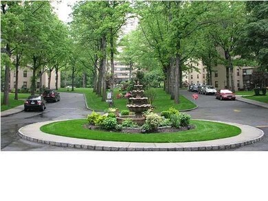 Fordham Hill Oval unit 1A, Bronx, NY 10468 - photo 2