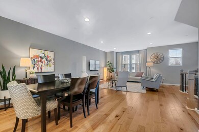 902 Coletta Cir, Naperville, IL 60563 - photo 7