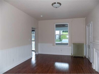 Family Room.