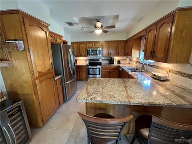 313 Rebecca Dr, Alamo, TX 78516 - photo 3