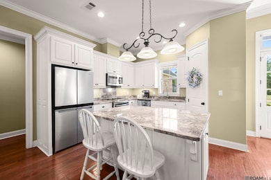 29910 Marsh Dr, Livingston, LA 70754 - photo 3