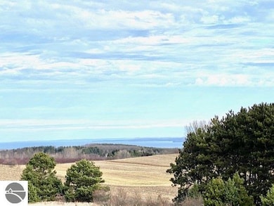 8449 Boca Vista Trail unit 7, Traverse City, MI 49684 - photo 4