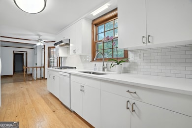 2416 Norwich Ln unit 2, Tucker, GA 30084 - photo 2