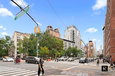 Two Charlton St. unit 9B, New York, NY 10014 - photo 6