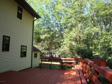 145 Timber Ln, Saylorsburg, PA 18353 - photo 3