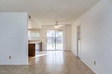 4227 W Paradise Dr - MLS-11