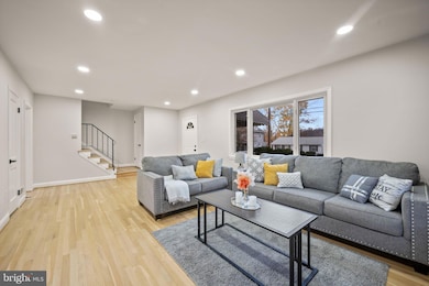 5601 Groveland Ave, Baltimore, MD 21215 - photo 3