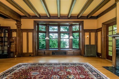 012-Living_Room-2975922-medium