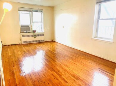 43-36 Robinson St unit 5L, Flushing, NY 11355 - photo 7