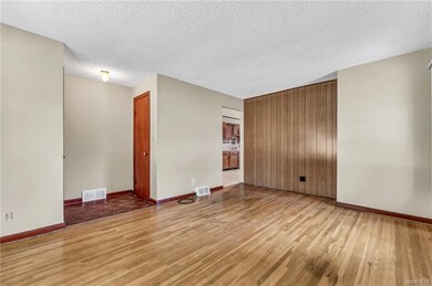 1583 Master St, North Tonawanda, NY 14120 - photo 5