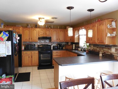 4180 Ricklyn Dr, Chambersburg, PA 17202 - photo 6