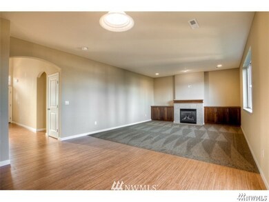 708 Koehler Ave SW, Orting, WA 98360 - photo 4