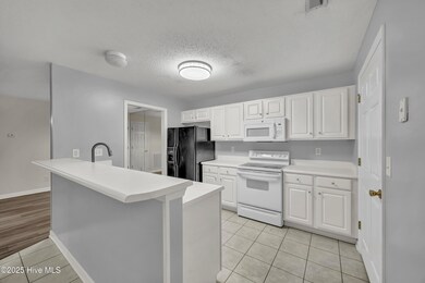 5012 Hunters Trail unit 7, Wilmington, NC 28405 - photo 7