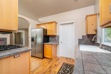 2915 NE Sandy Dr, Bend, OR 97701 - photo 5