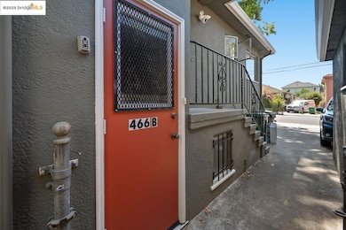 462 Cavour St, Oakland, CA 94618 - photo 4