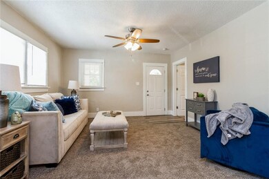 2456 E Grand Ave, Des Moines, IA 50317 - photo 4