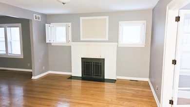 1023 N Court St, Rockford, IL 61103 - photo 2