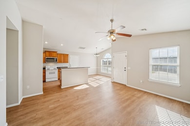 1110 W 24th St N, Claremore, OK 74017 - photo 7