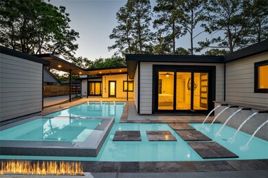 12315 Woodthorpe Ln, Houston, TX 77024 - photo 2