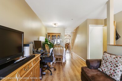 518 Midland Ave -6