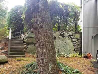 10 Crowns Way, Uxbridge, MA 01569 - photo 2