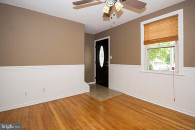1713 Brookview Rd, Dundalk, MD 21222 - photo 4