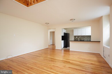2410 Colston Dr unit 201, Silver Spring, MD 20910 - photo 4
