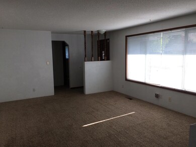 1932 Gene Cameron Way, Medford, OR 97504 - photo 5