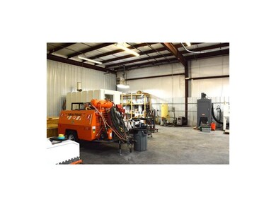 1236 NW Knox St, Blue Springs, MO 64015 - photo 4