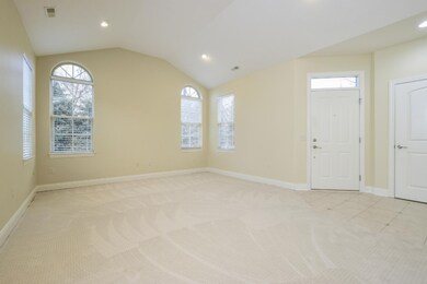 002-photo-living-room-7874350