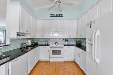 13550 SW 9th Ct, Davie, FL 33325 - photo 5