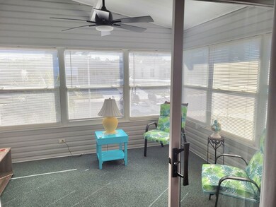 6233 Forest Lake Dr unit 334, Zephyrhills, FL 33540 - photo 4