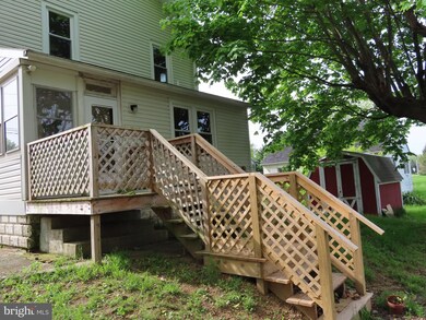 139 Boyer St, Littlestown, PA 17340 - photo 3