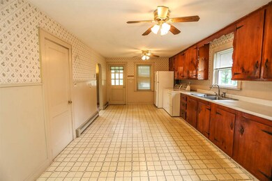 6 Woodlawn Ave, Bedford, NH 03110 - photo 5