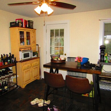 102 Vernon St unit 2, Northampton, MA 01060 - photo 5