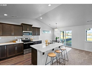 5125 Cedar View Dr, Springfield, OR 97478 - photo 3