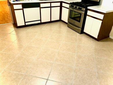 1400 Wilson Dr, Rosenberg, TX 77471 - photo 6