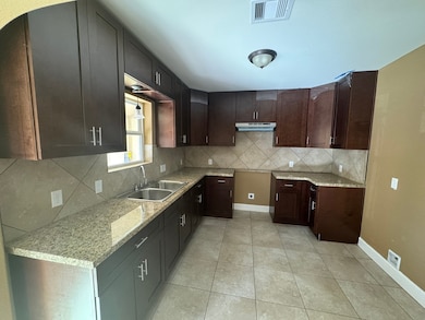 702 Majorca Dr unit A, Houston, TX 77076 - photo 4