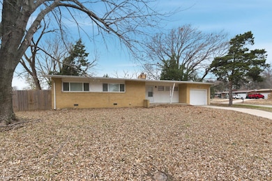 3810 E Pawnee Ct, Wichita, KS 67218 - photo 2