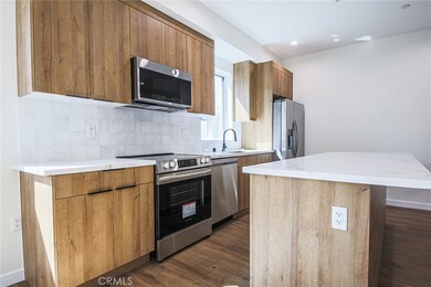 2129 Aaron St unit 1, Los Angeles, CA 90026 - photo 2