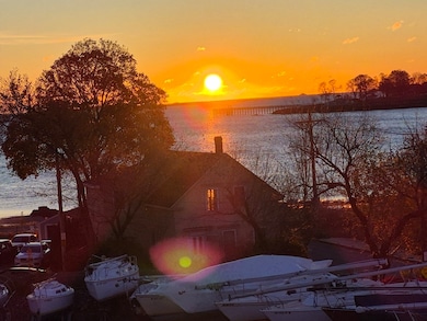 7 Lothrop St, Beverly, MA 01915 - photo 2