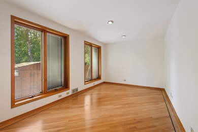 6148 N Lowell Ave, Chicago, IL 60646 - photo 6