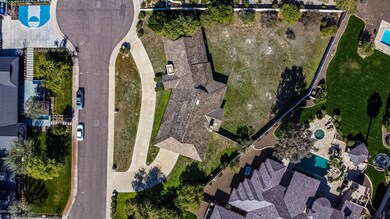 4431 N 53rd St-14