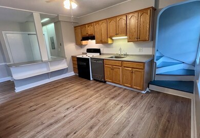 817 Washington St unit 2, Brookline, MA 02446 - photo 7