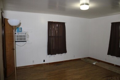 32 6th St SE, Linton, IN 47441 - photo 4