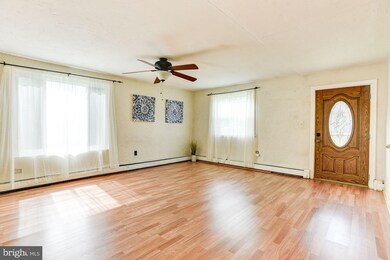1622 Lorimer Rd, Glen Burnie, MD 21061 - photo 2