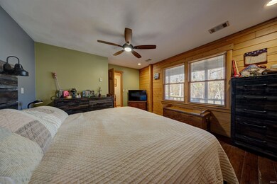 385 W Evergreen Plaza N, Santa Claus, IN 47579 - photo 6