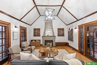 4250 William St, Omaha, NE 68105 - photo 6