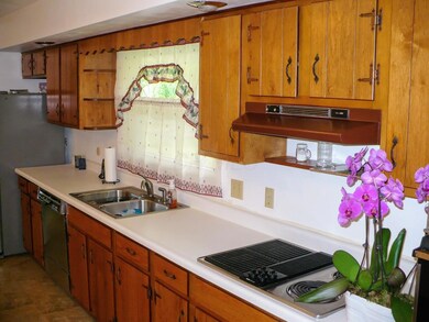 5634 Sandalwood Blvd, Columbus, OH 43229 - photo 7