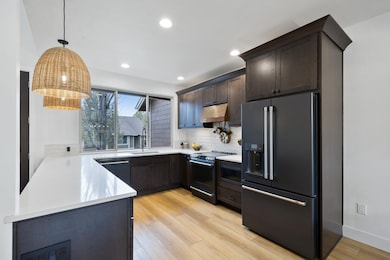 1281 Highland View Loop, Redmond, OR 97756 - photo 2